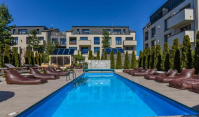 Studio apartament with pool view